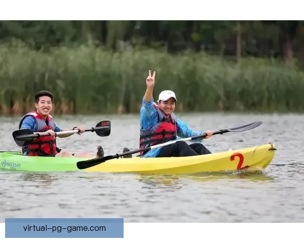 皮划艇比赛激烈角逐,掀起水花飞溅盛宴 皮划艇比赛激烈角逐,掀起水花飞溅盛宴
